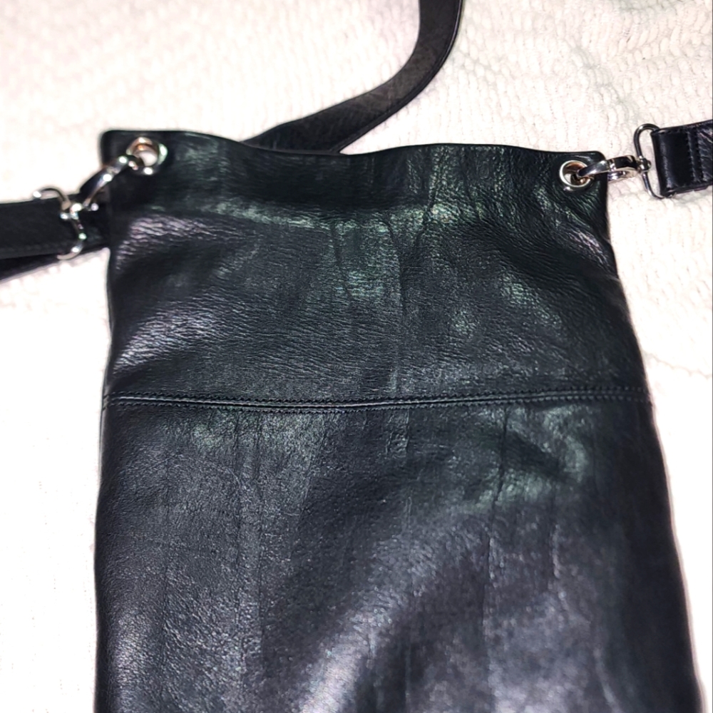 Margot New York Black Leather cross body bag. - Picture 5 of 5